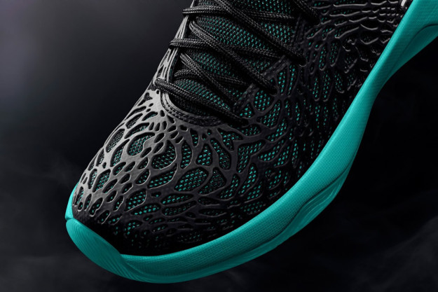 Green-Black Ultra.Fly Basketball Shoe, Side