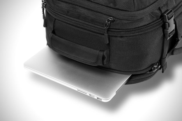 Travel Pack by Aer