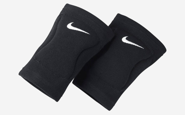 Streak Voleyball Knee Pads by Nike